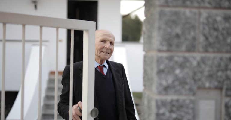 Combien de gaines sont nécessaires pour installer un portail électrique